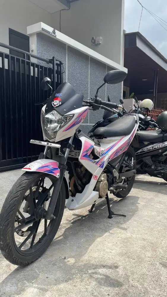 DIJUAL SUZUKI SATRIA FU150 TAHUN 2015