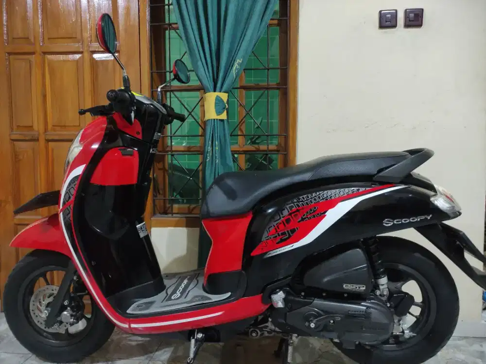 Simpanan low km scoopy donat cbs iss persis baru no minus jarang ada