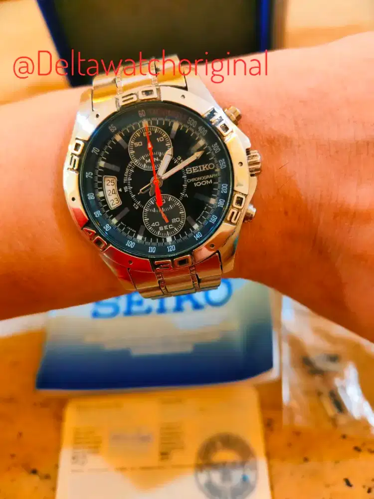 Seiko SNN097P1 Sports Chronograph Racing Original Fullset