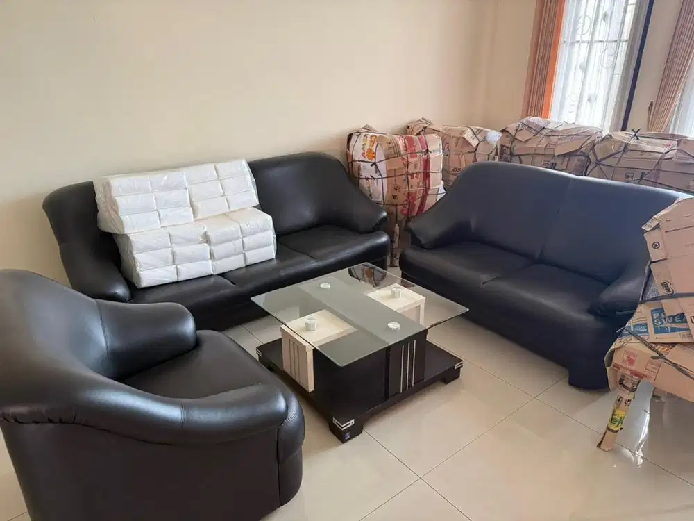 KURSI SOFA HITAM OSCAR MASIH MULUS