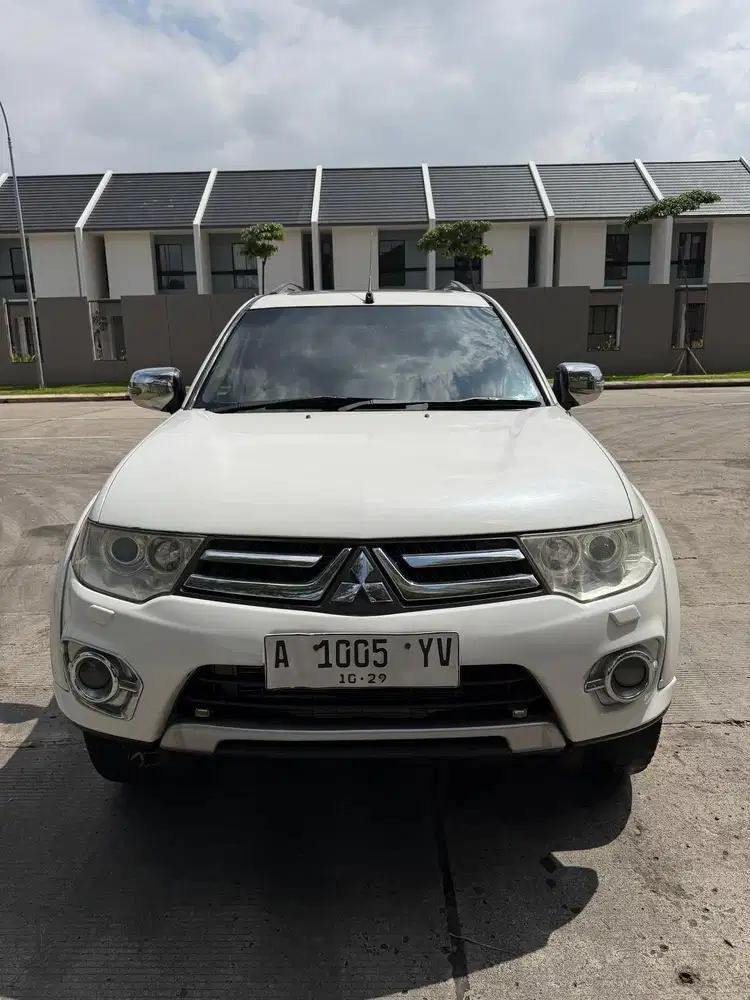 pajero dakar at matic 2015 putih km low