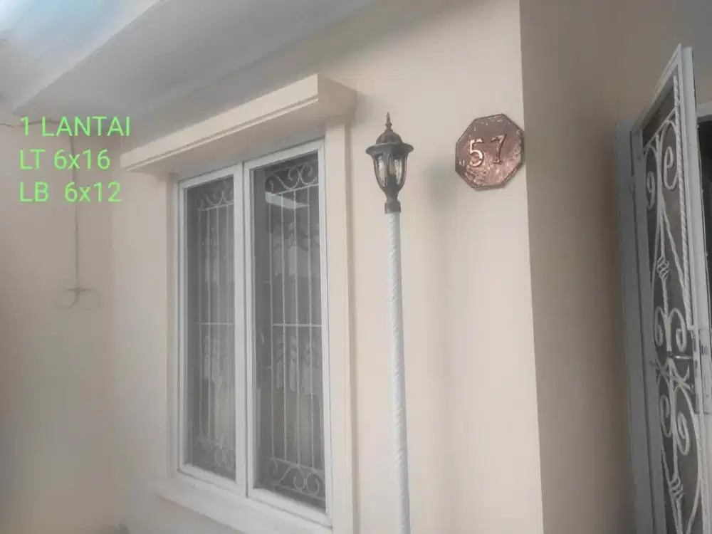 Taman Royal I,  Cipondoh, Tangerang 1 LANTAI