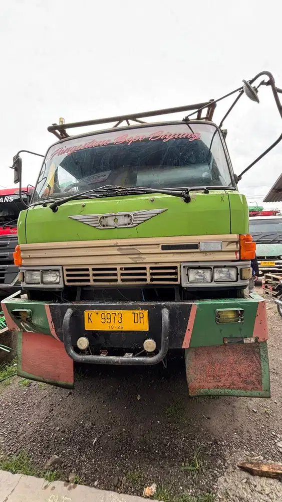 Dijual tronton Hino FM 226 MD th 2000