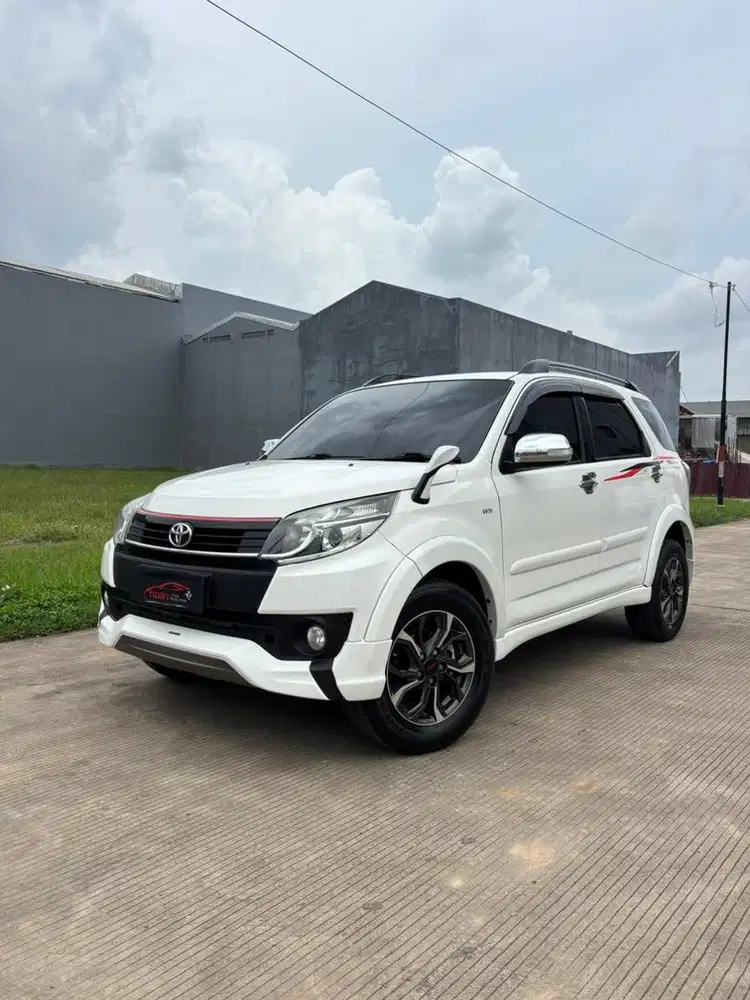 Toyota Rush 1.5 S TRD Ultimo 2017 Automatic ( Putih Metalik )
