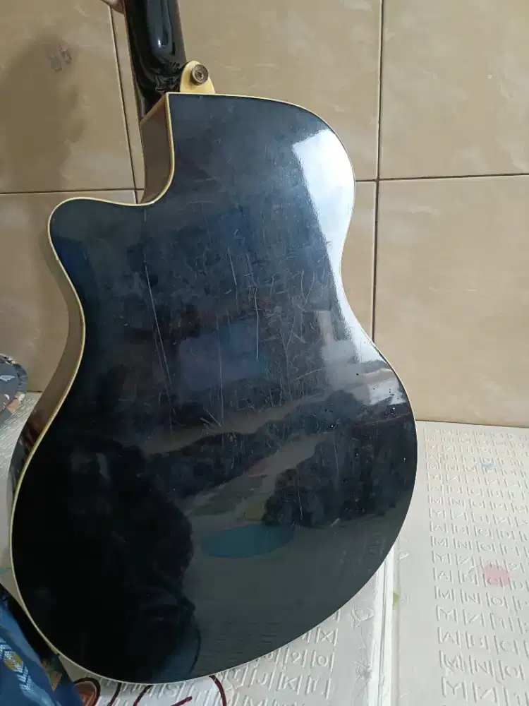 Gitar Yamaha Asli akustik Listrik