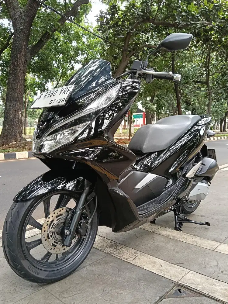 DIJUAL CASH HONDA PCX 150 ABS THN 2018 PAJAK IDUP SIAP PAKAI