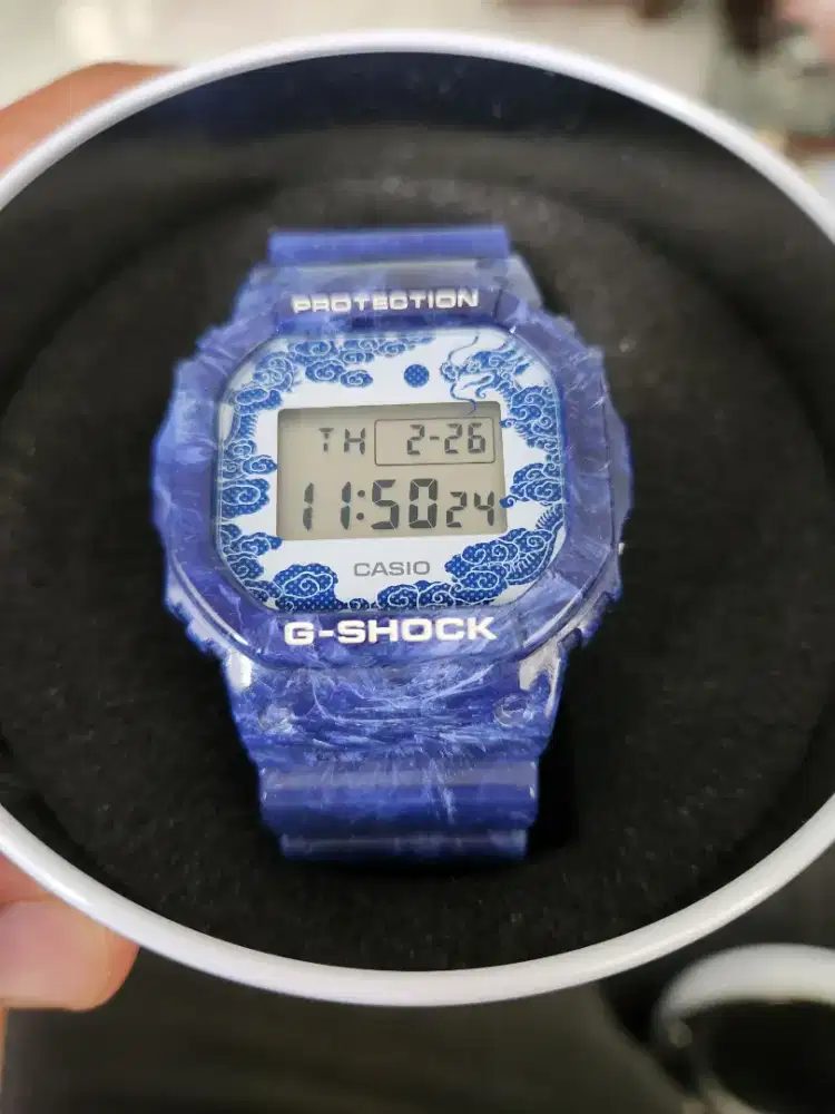 G SHOCK Dw5600BWP 2DR