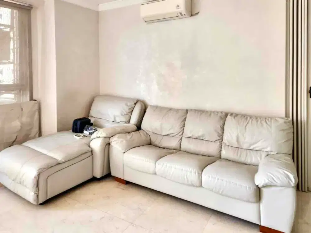 Sewa Cepat Apt Paladian 122m2 Lantai Rendah