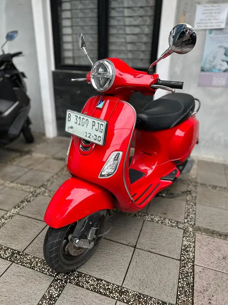 Vespa LX 125 2020 Mulus Pajak Hidup