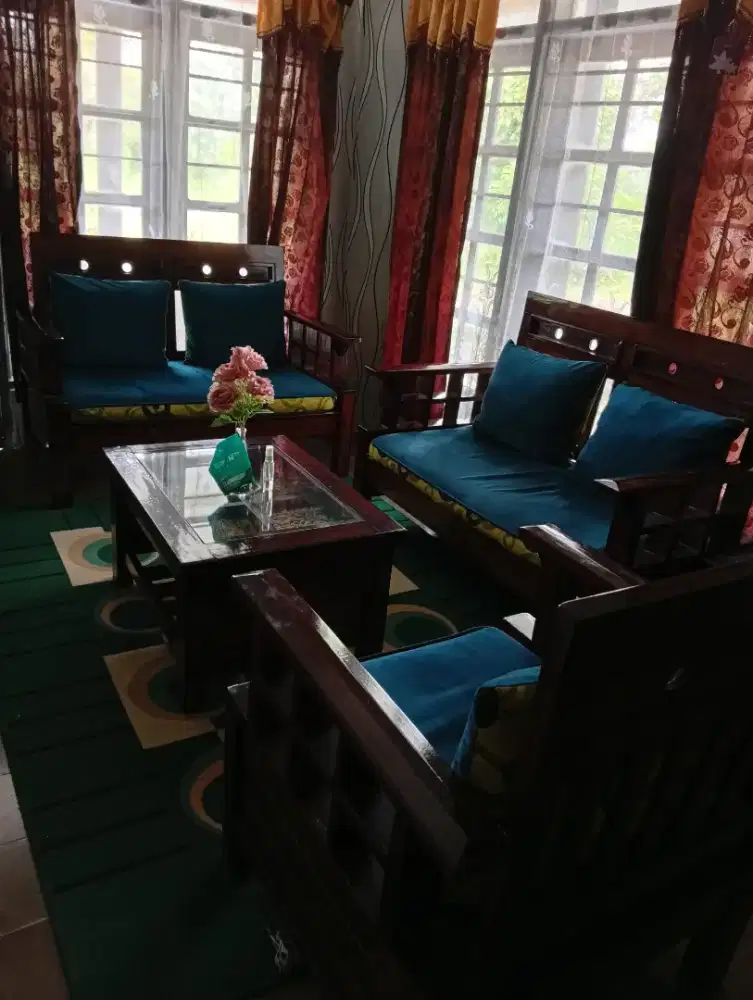 Kursi Kayu Minimalis