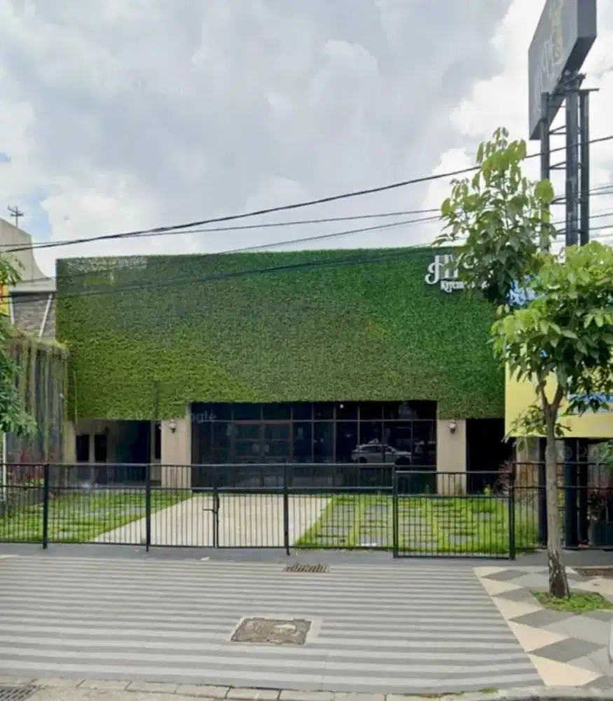 DI SEWAKAN EX NIGHT CLUB
RAYA MANYAR BOULEVARD