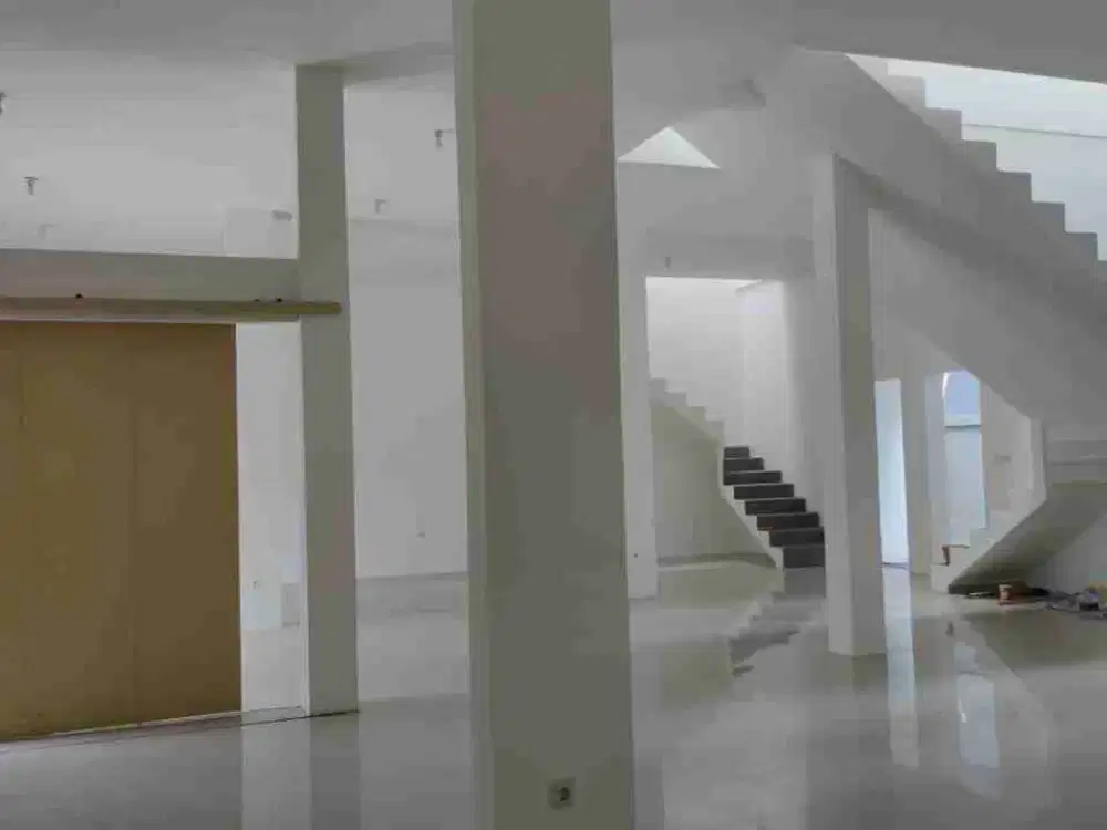 SEWA RUKO BARU MAINROAD STRATEGIS (FH-LN)