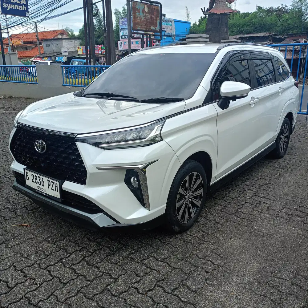 Toyota avanza Veloz Q 2023 DP cuma 5 JT pas moment nya pas duitnya