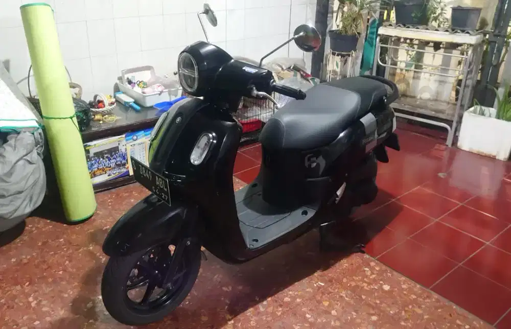 Yamaha Fazzio 2022 Hitam