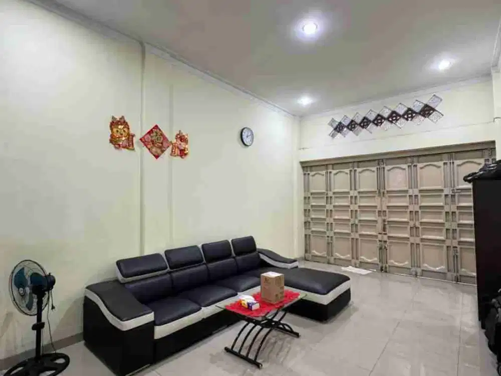 townhouse cantik daerah brigjend katamso titi kuning