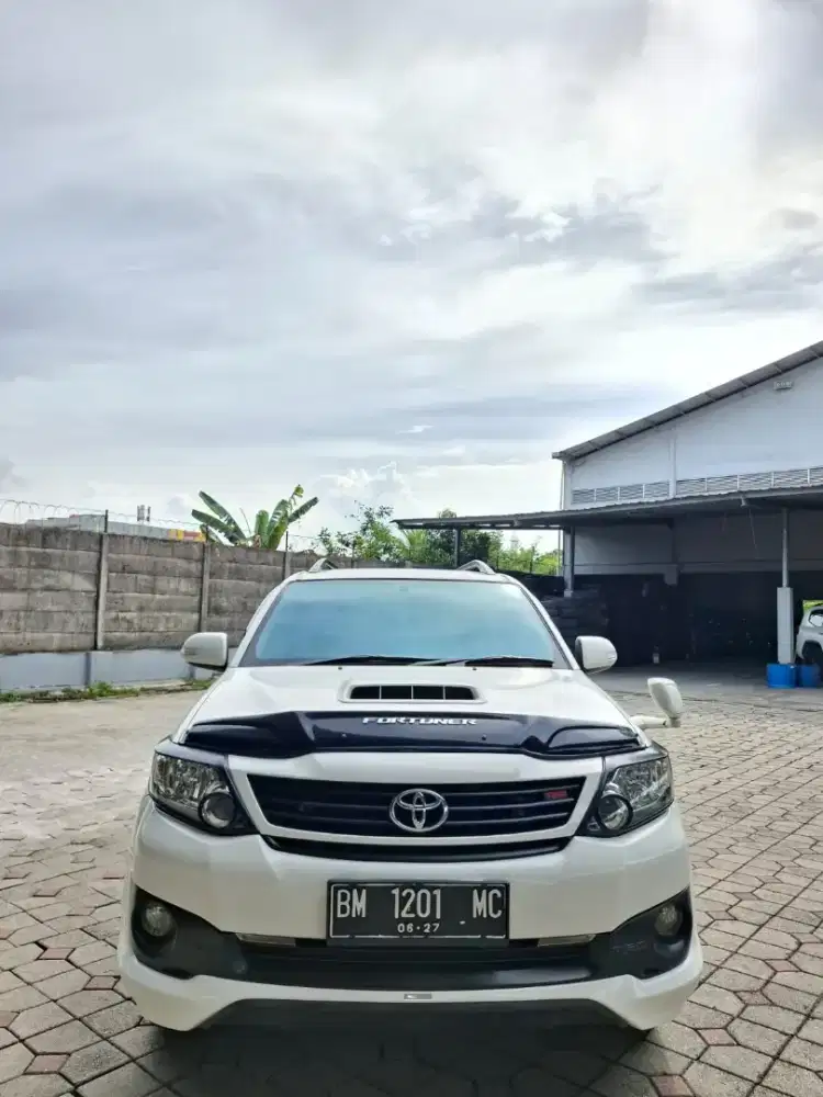 Fortuner 2015 TRD diesel matic. Km 110rb