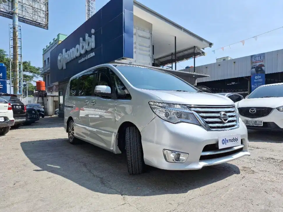 DP MURAH Nissan Serena 2.0 Highway Star Bensin-AT 2017 Silver C1GKB