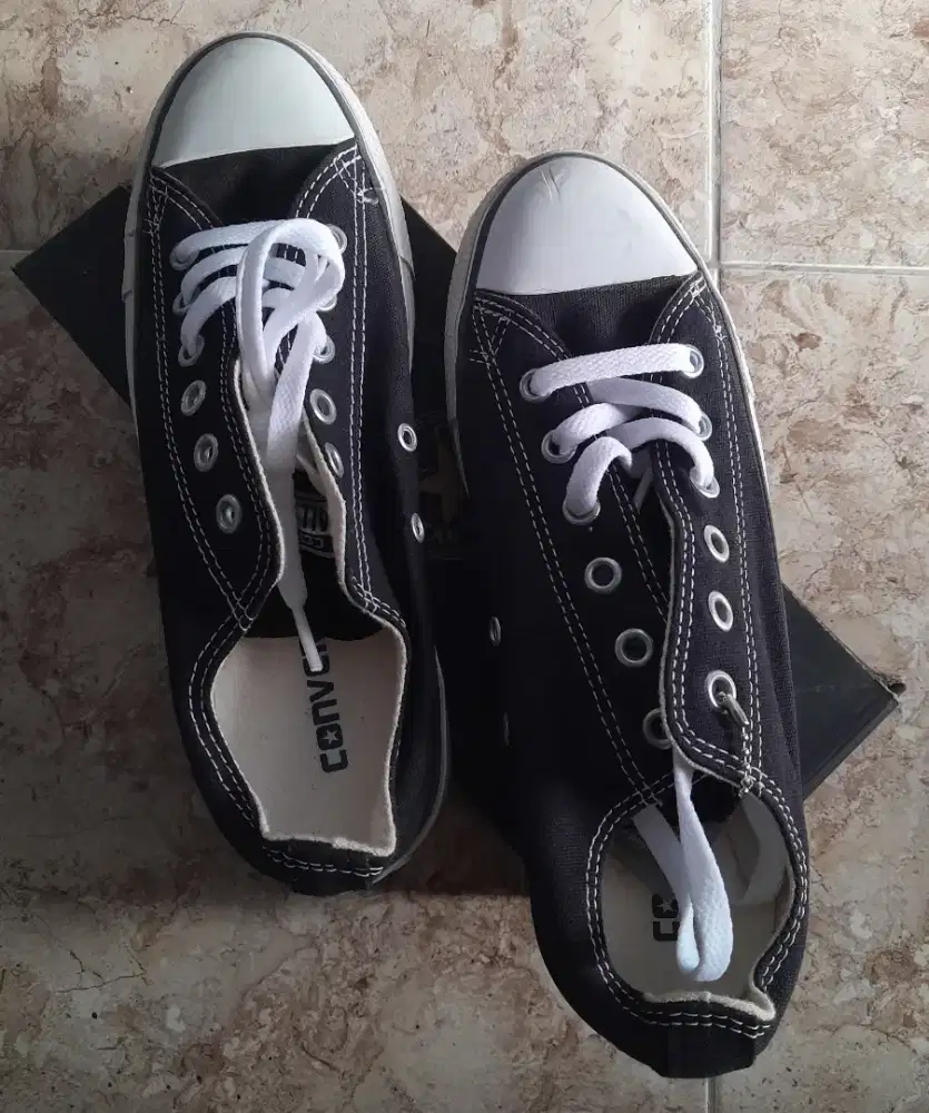 Sepatu Converse