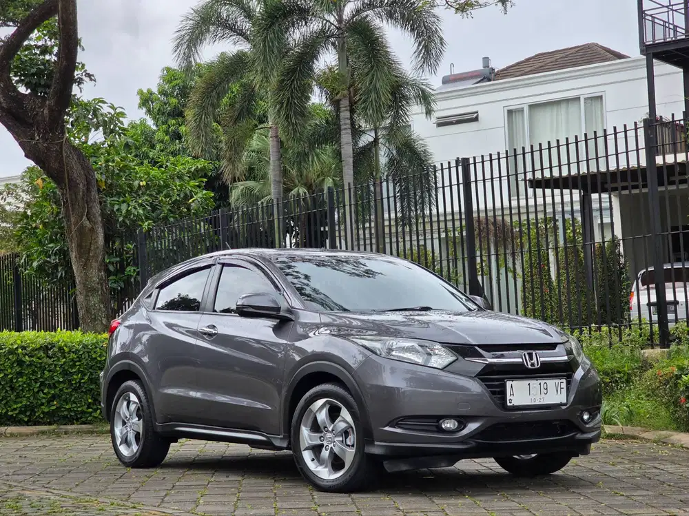 TDP 22.JT|SEGER| HRV E CVT 1.5 AT 2017 GREY SEGER !! HR-V E