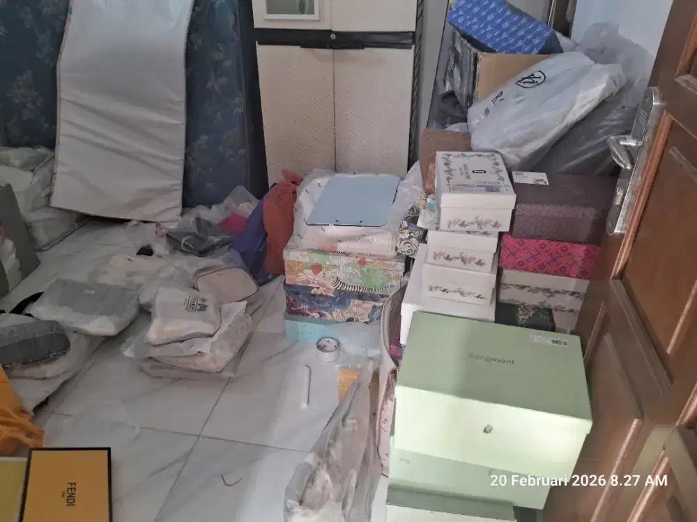 [BORONGAN CUCI GUDANG] 182 Pcs Tas Baru + Dust Bag & Kardus