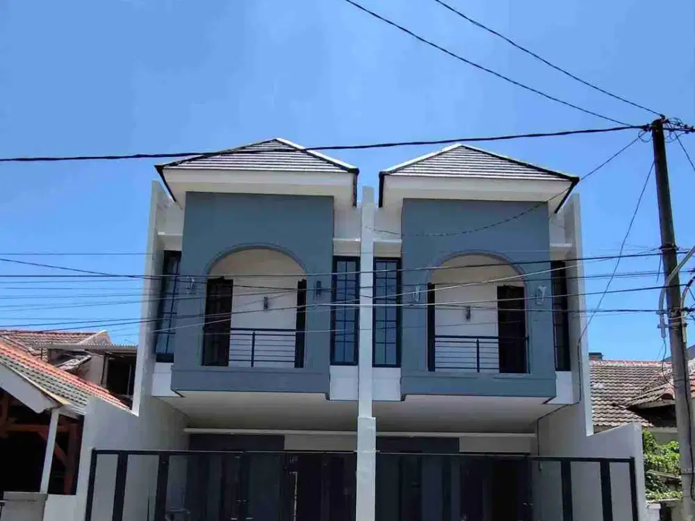 Rumah Baru Nirwana Executive Surabaya Timur  Free AC & Pagar  Row 3 Mobil