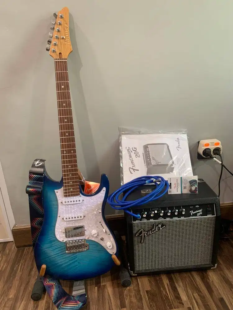 Gitar Listrik Ibanez Second (Ibanez AZ22S1F-TXB) + Accessories