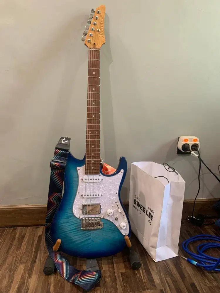 Gitar Listrik Ibanez AZ22S1F-TXB dan Accessories Set - Second