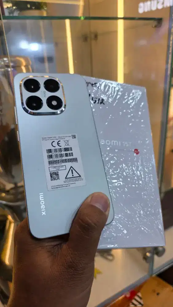 XIAOMI 15T 5G 12/512GB Second Like New - Garansi Panjang