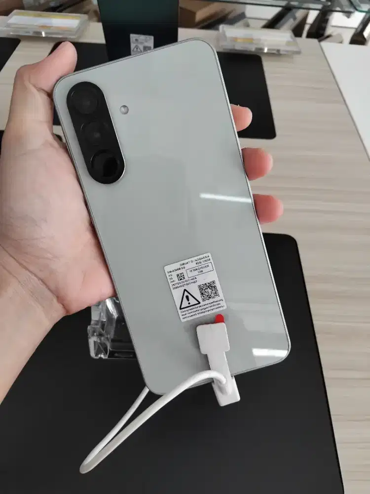 HP Samsung A56 5g 8 256 gb