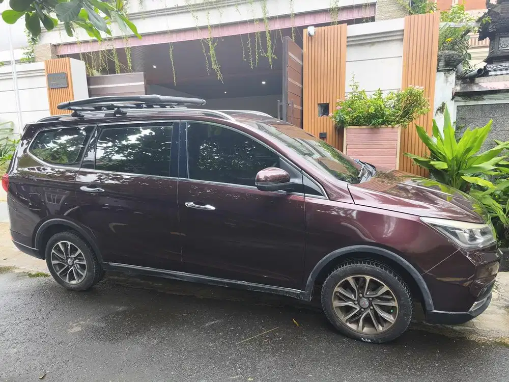 Wuling Cortez 1.8