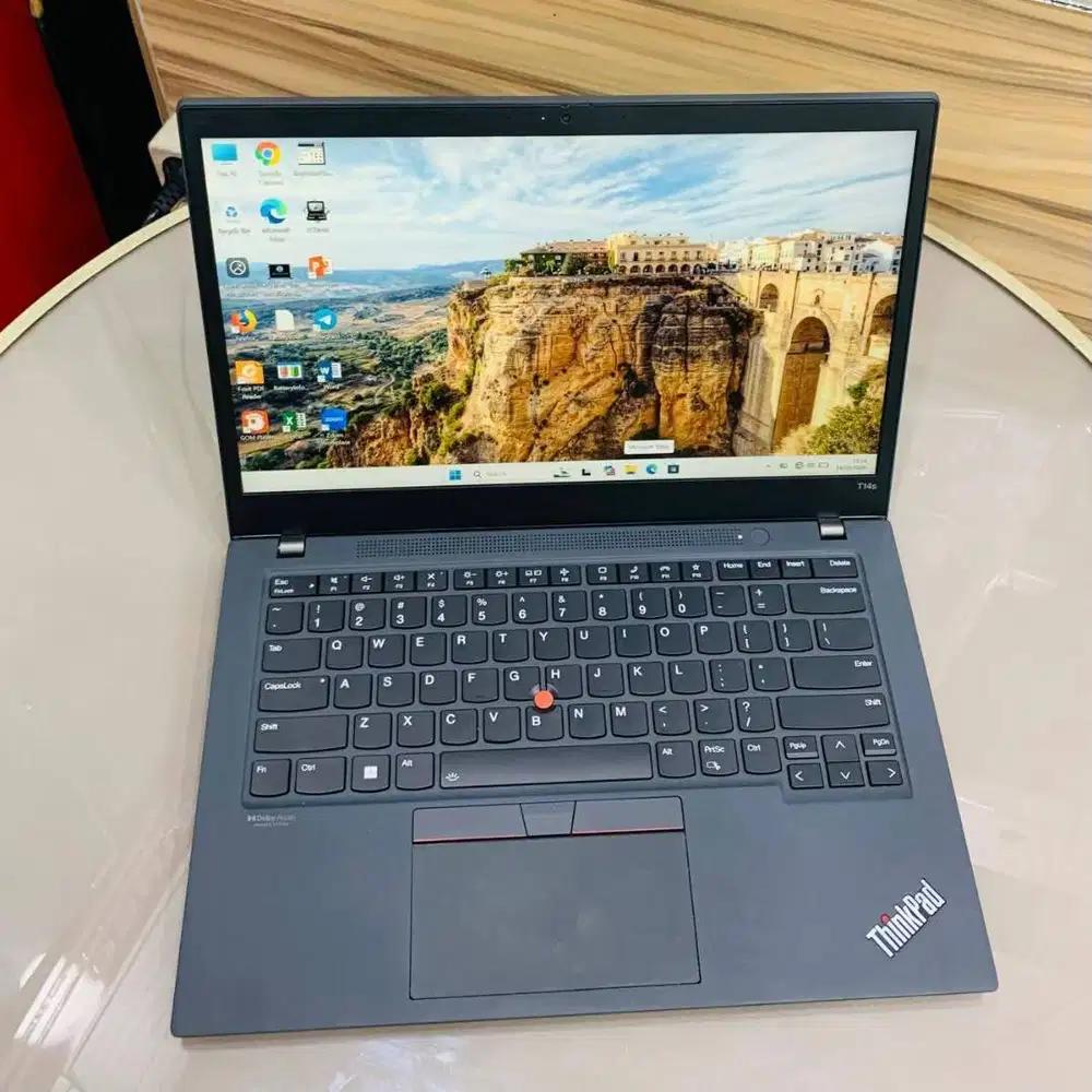 LAPTOP Lenovo Thinkpad T14s CORE I7 GEN11 16GB/256GB 14 *RDC