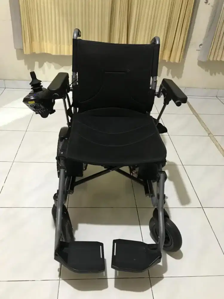 Masih bagus, mulus like new, ada charger lengkap