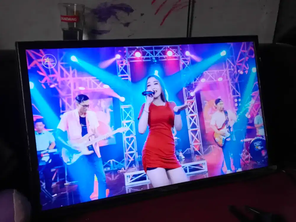 Di Jual Led TV 32 Polytron Smart TV Like New