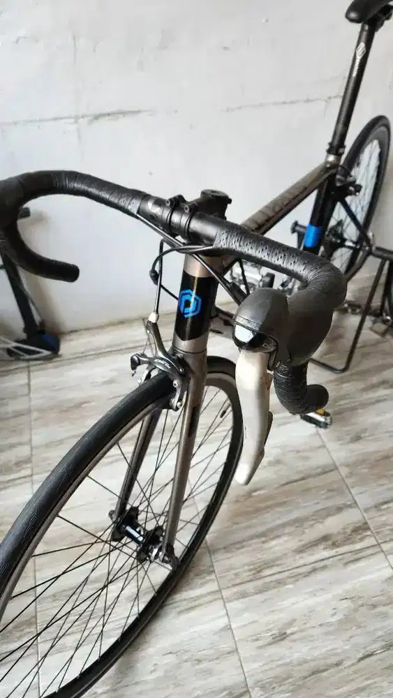 Sepeda Road Bike Polygon Stratos S2 2021