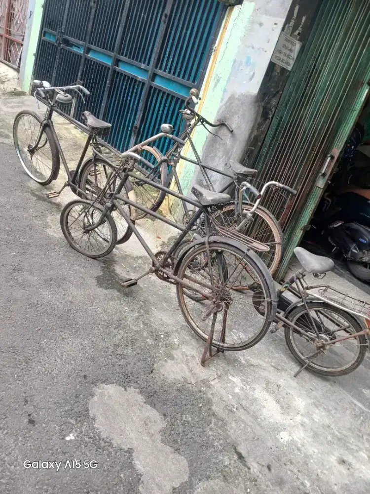 Sepeda ontel pos jadul