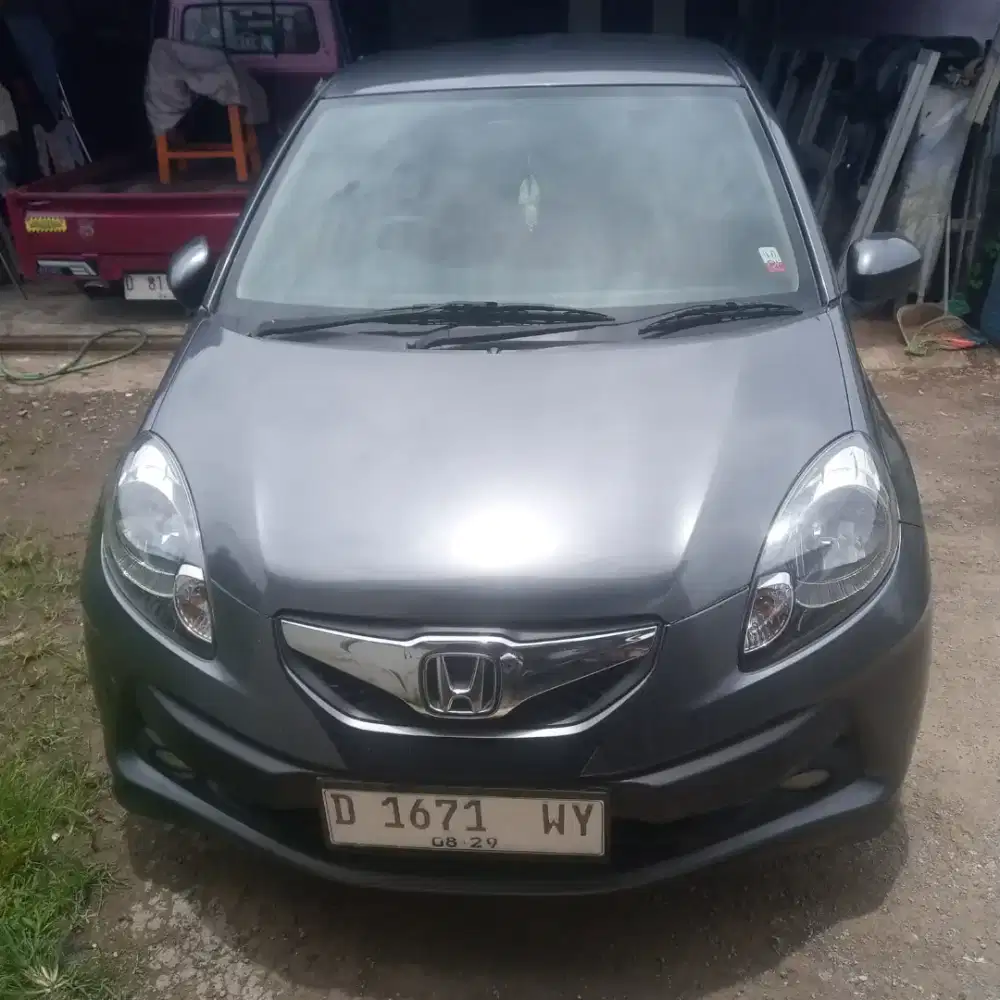 Honda brio satya e 2014