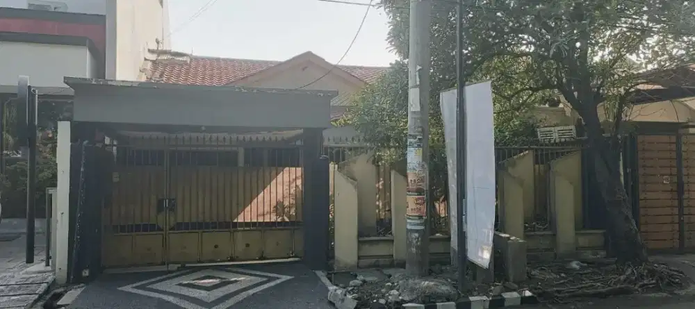 DIJUAL RUMAH KOMERSIAL RAYA SUKOMANUNGGAL DARMOSATELIT SURABAYA BARAT