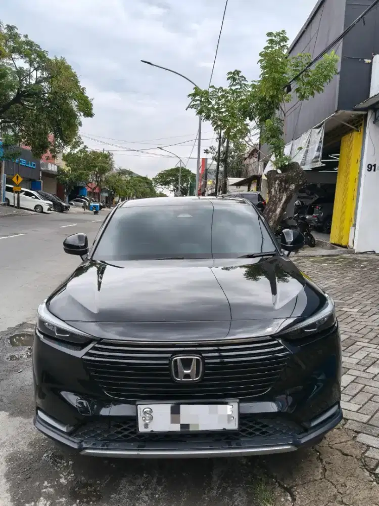 Honda HR-V SE 2024 Matic Hitam Mulus