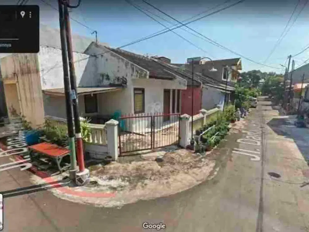 rumah bagus posisi hook pojokan malang kota butuh segera laku di danau paniai sawojajar