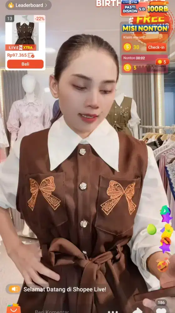 Saya juga berpengalaman di bidang konten kreator jika butuh dm aja kk