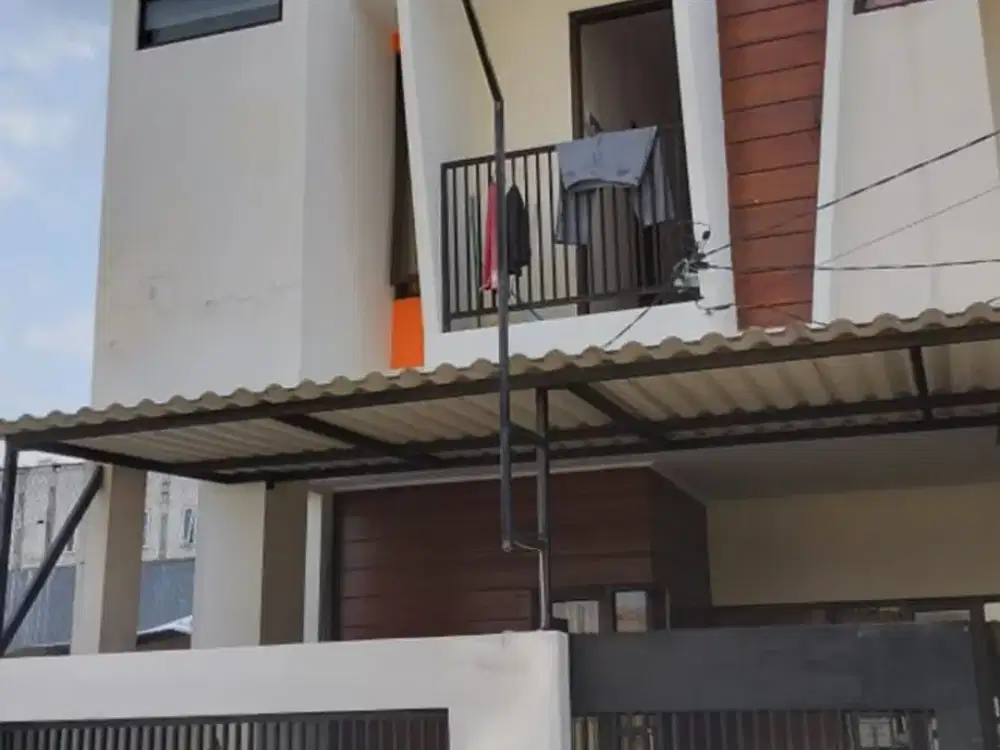 Rumah kos dijual di Malang Aktif 8KT Furnished UMM tegalgondo