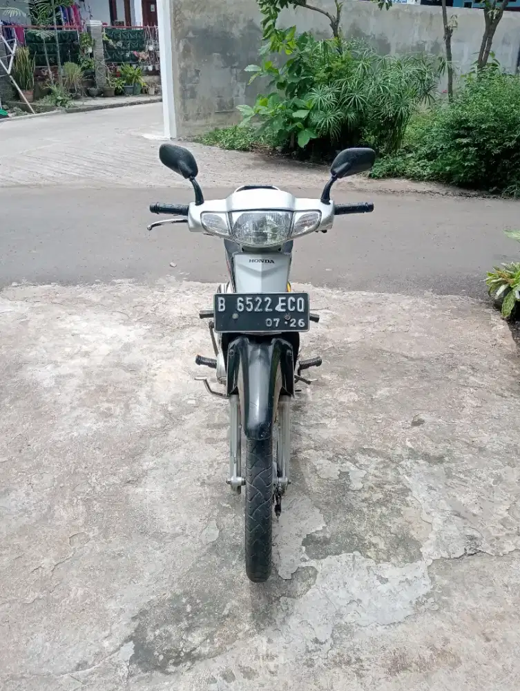 Honda kirana tahun 2005