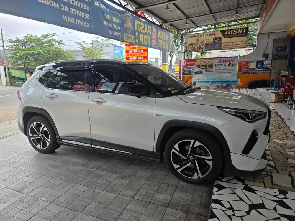 Yaris cross matic 2023 hybrid tangan Pertama