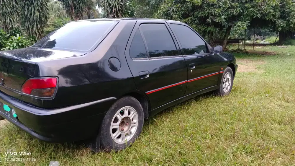 Peugeot 306 manual 1998 hitam