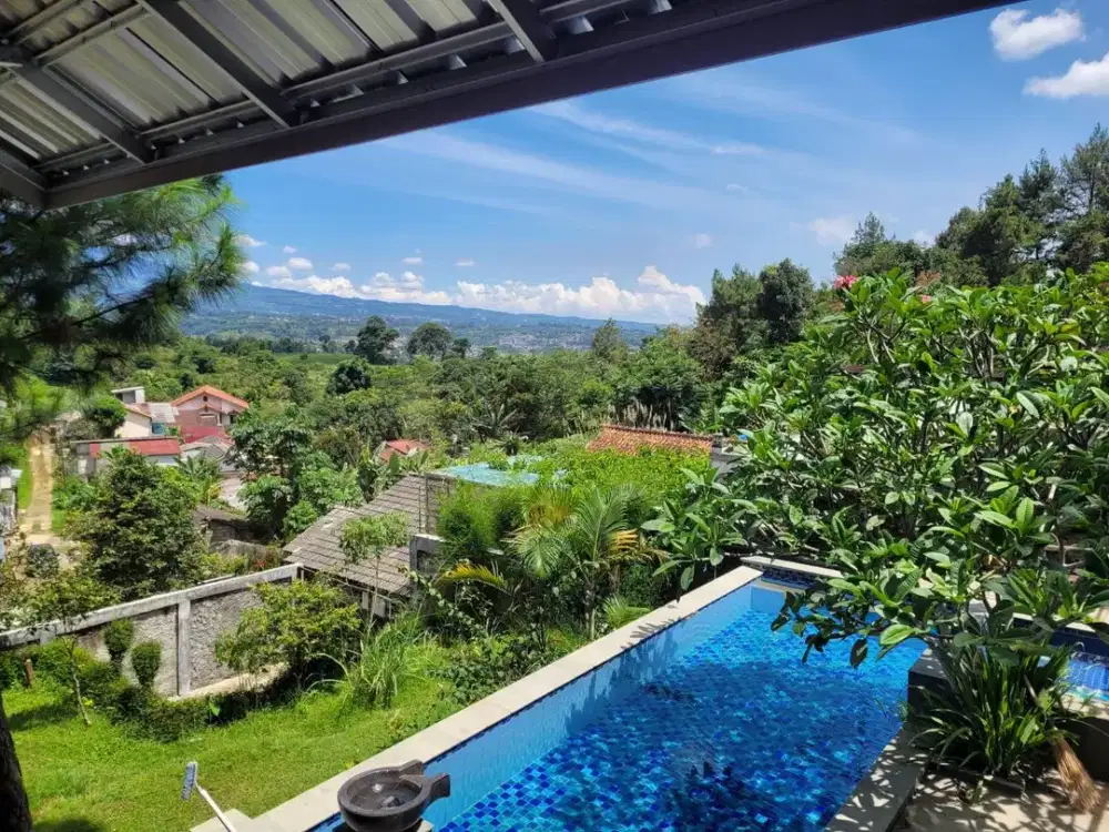 MURAH !! Villa View Gunung Geulis Bogor Luas 600 dg Kolam Renang