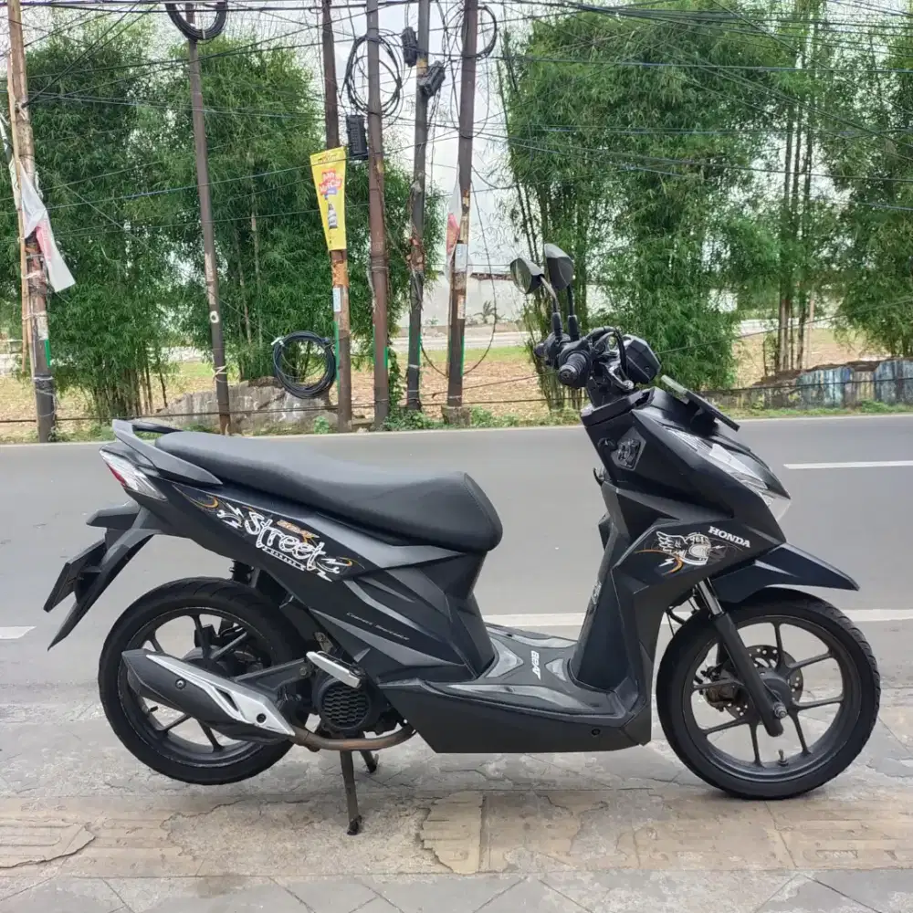 Honda Beat street 2022 Bagus lengkap