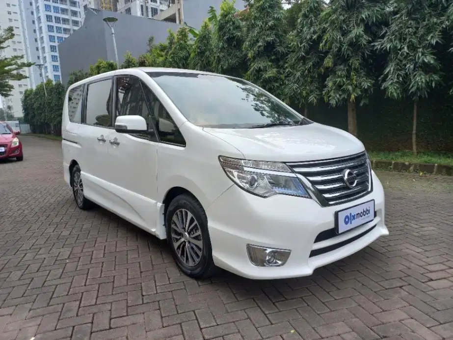 DP MURAH Nissan Serena 2.0 Highway Star Bensin-AT 2017 Putih C1GKB