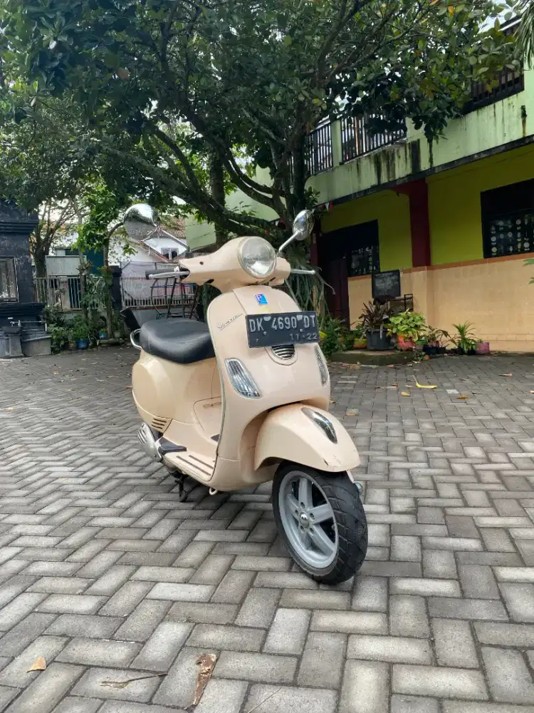 Vespa Lx 125 2012 cream
