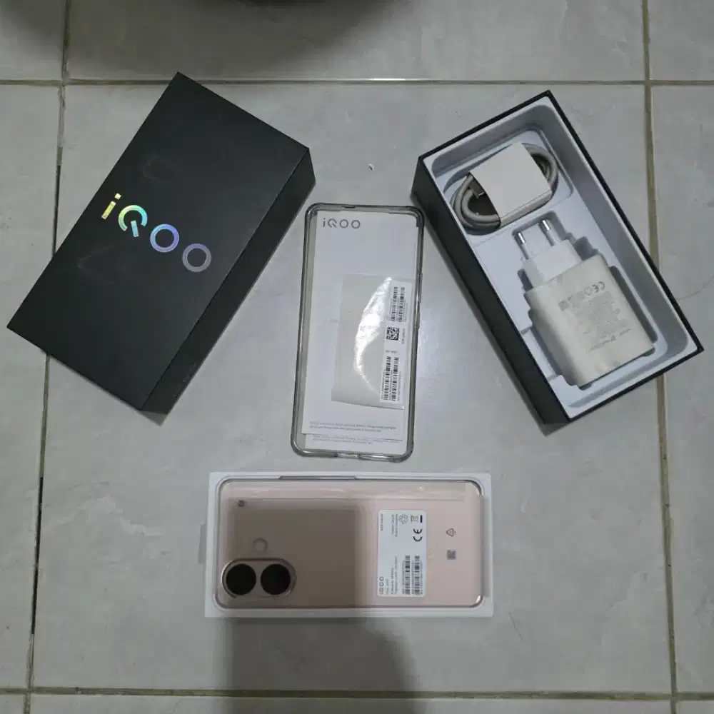 Iqoo Z10R 5G 12/256 GB Garansi Januari 2027 Mulus Seperti Baru