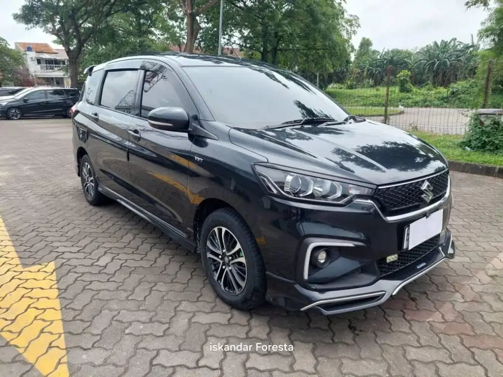 Ertiga Gx Sport Hybrid At'22 Tgn1 pribadi Km55rb record Pjk09'26
